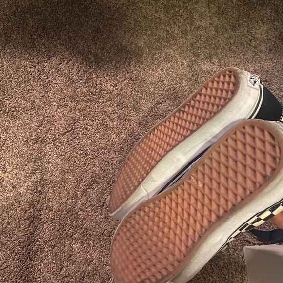 vans - Picture 3 of 3